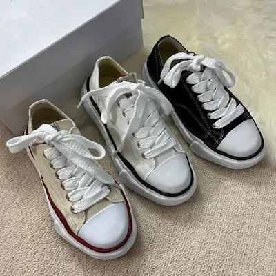 Sneakers listing photograph